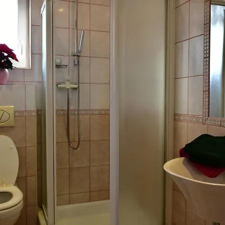 Sobe - Stremljan Ljubljana 3*