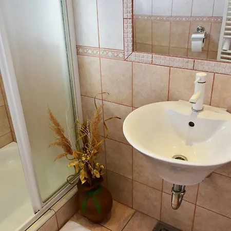 Pensión Sobe - Stremljan Ljubljana 3*