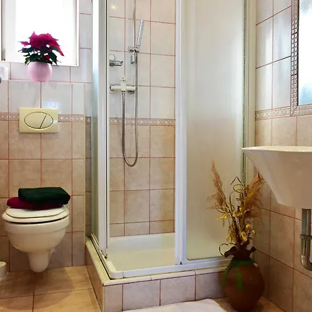 Sobe - Stremljan Ljubljana Pensión 3*